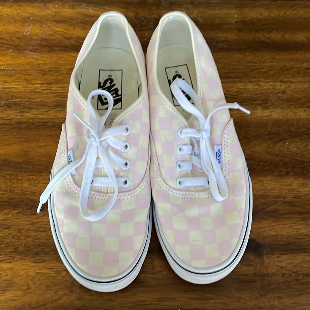 Women’s pink Checkered Vans